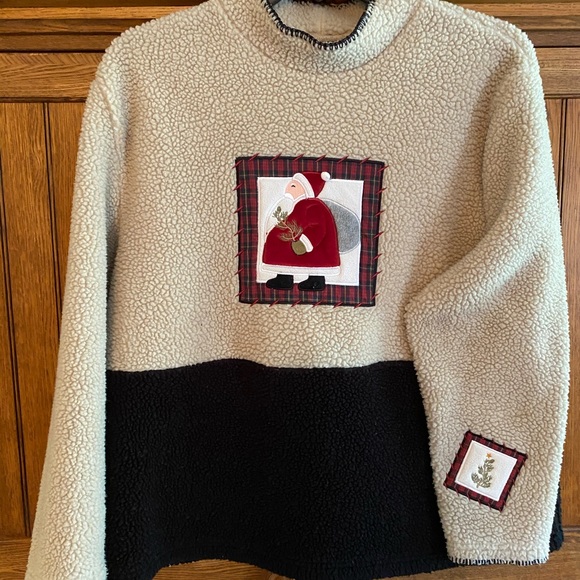 Tops - Woman’s 1X Christmas Santa Sherpa style sweatshirt